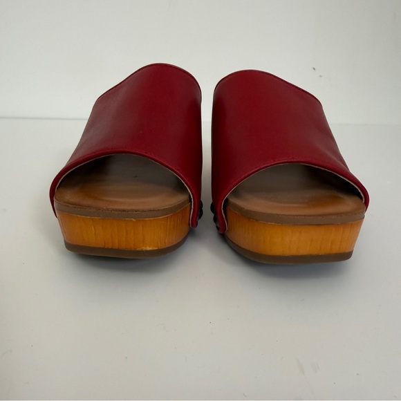 Lucky Brand Red Leather Studded Clog Slide Sandals Womens 5.5 / EU 36 Wood Heel - Picture 2 of 8